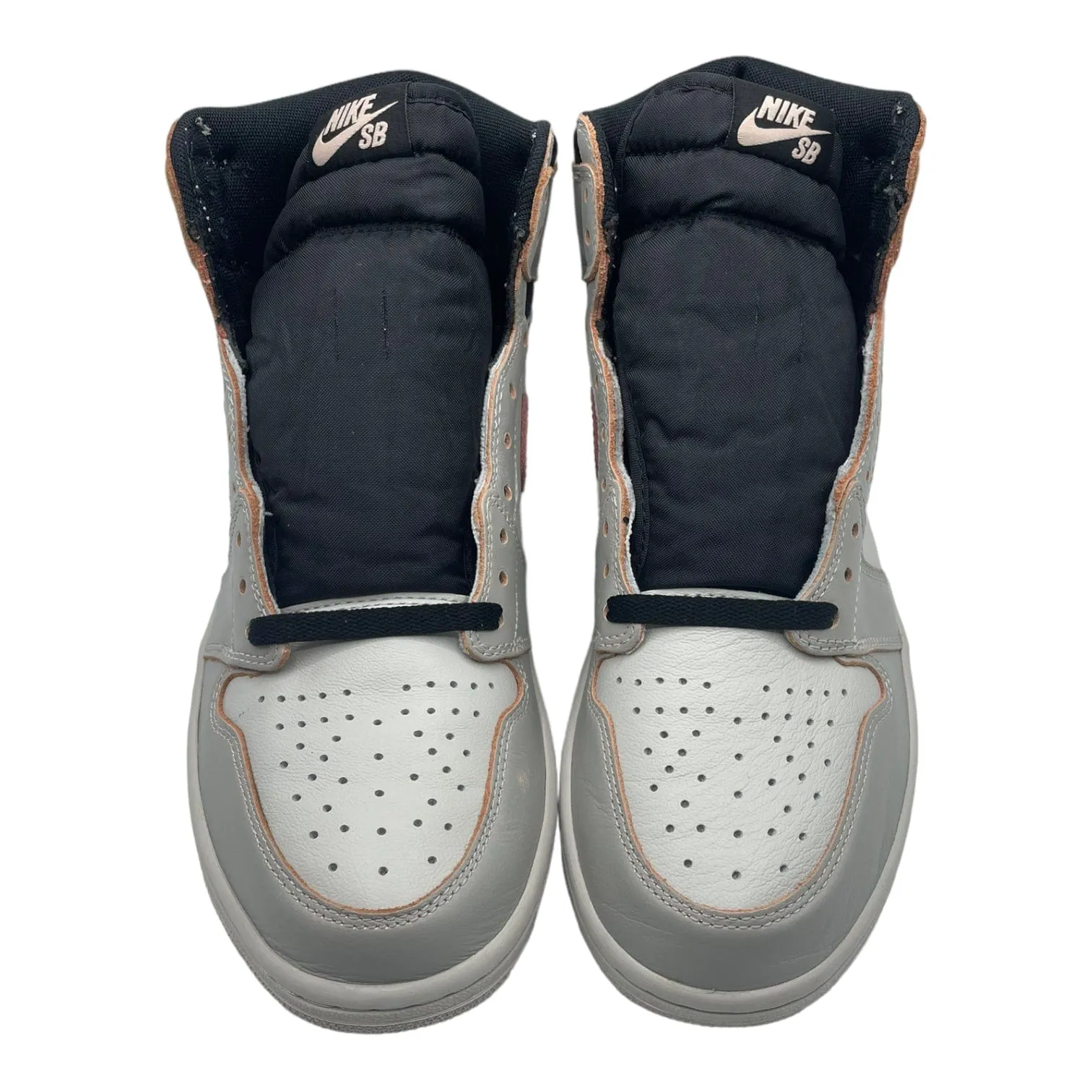 Air Jordan 1 Retro High OG Defiant SB NYC to Paris Pre-Owned