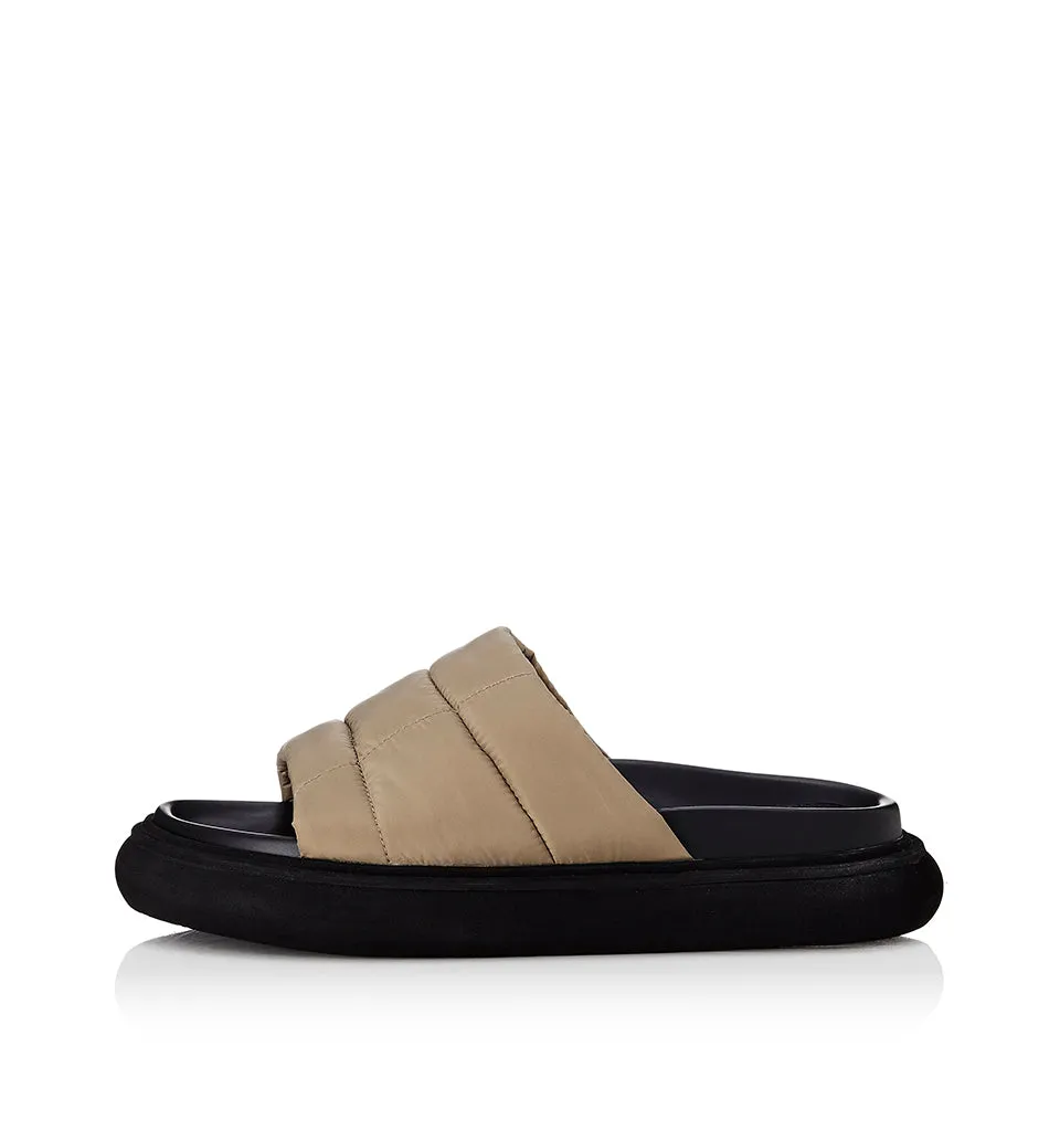 ALIAS MAE Womens Clem Sandals Latte