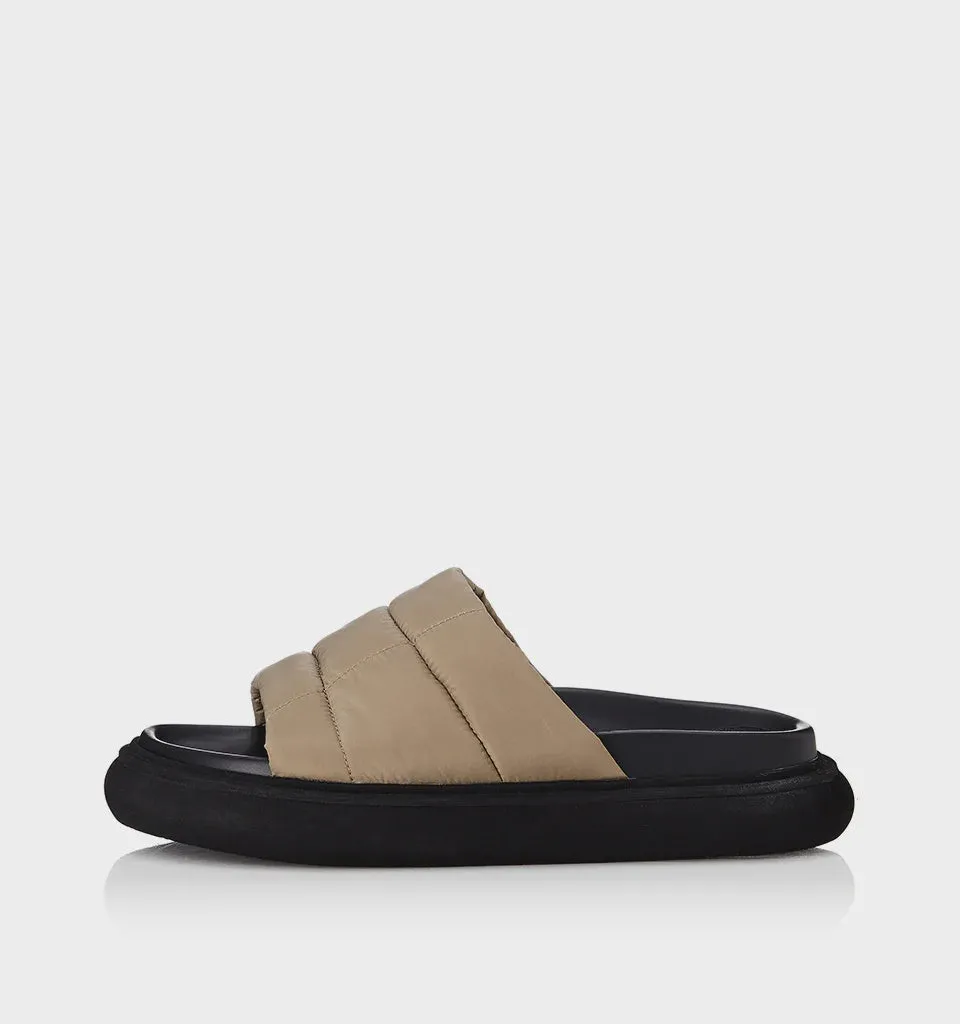 ALIAS MAE Womens Clem Sandals Latte