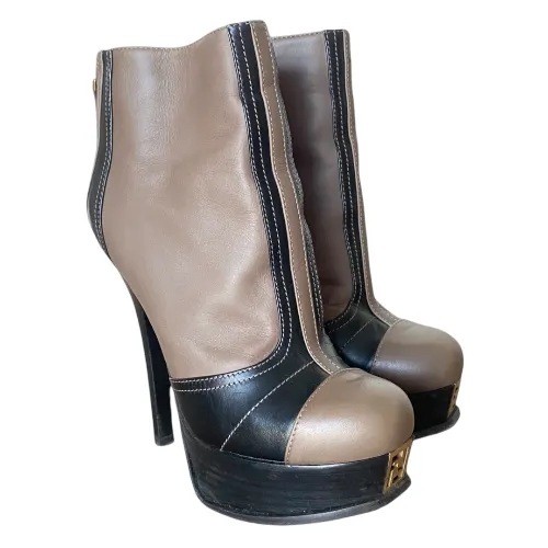 FENDI Fendista Taupe & Black Leather Platform Ankle Boots, Size 36