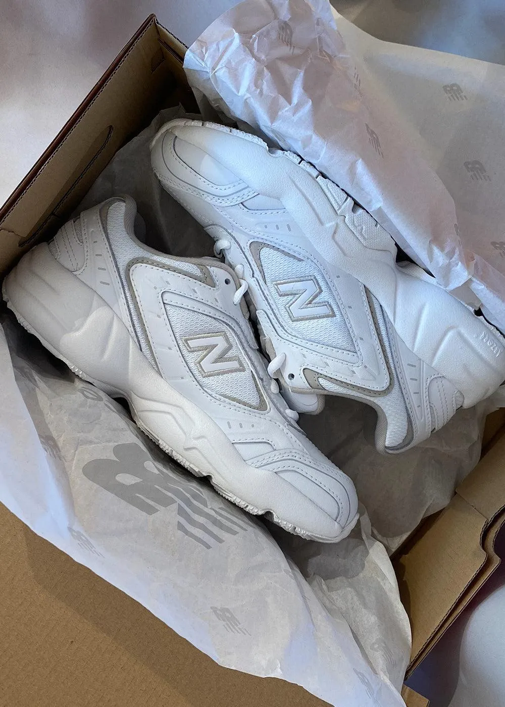 WX452SG - White / Light Cliff Grey